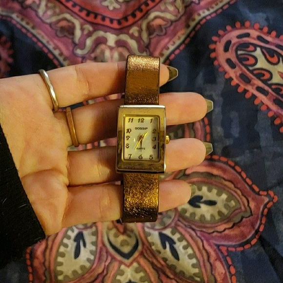 Golden Watch - Picture 2 of 6